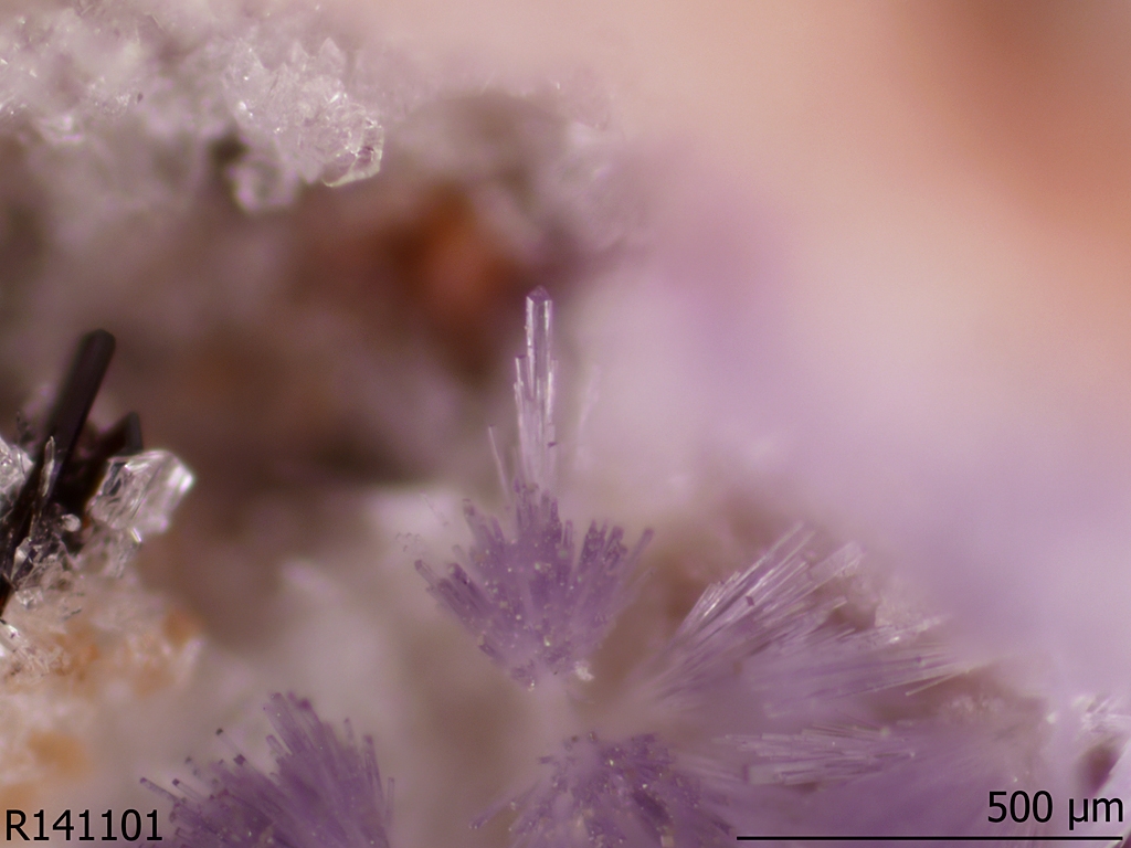 Mullite R141101 - RRUFF Database: Raman, X-ray, Infrared